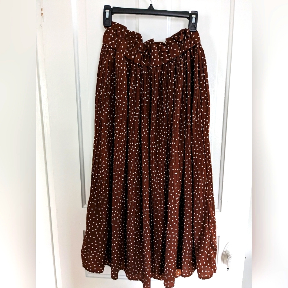 Midi pleated skirt